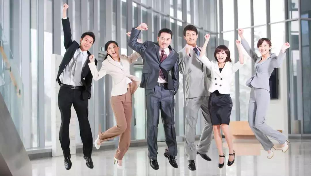 【职场正能量】学习与思考增值心资本 营造职场正能量